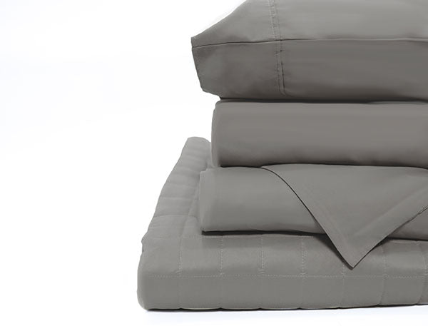 COMPHY | Signature Quilted Blanket Bundle